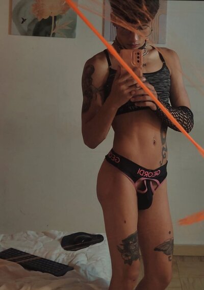 caandyboy_fx from stripchat