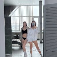 RowenaBlincoe's Offline Chat Room