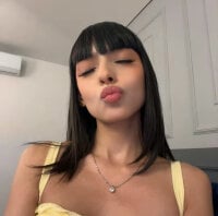 ZaraLuuv's webcam live show