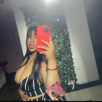 Ana_cute_bigboobs