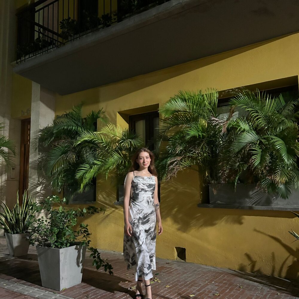 -Amelie profile