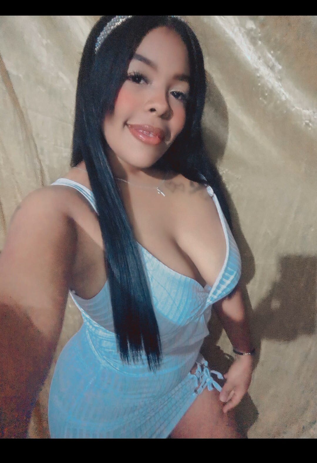 Valeria_JuicyLatina_