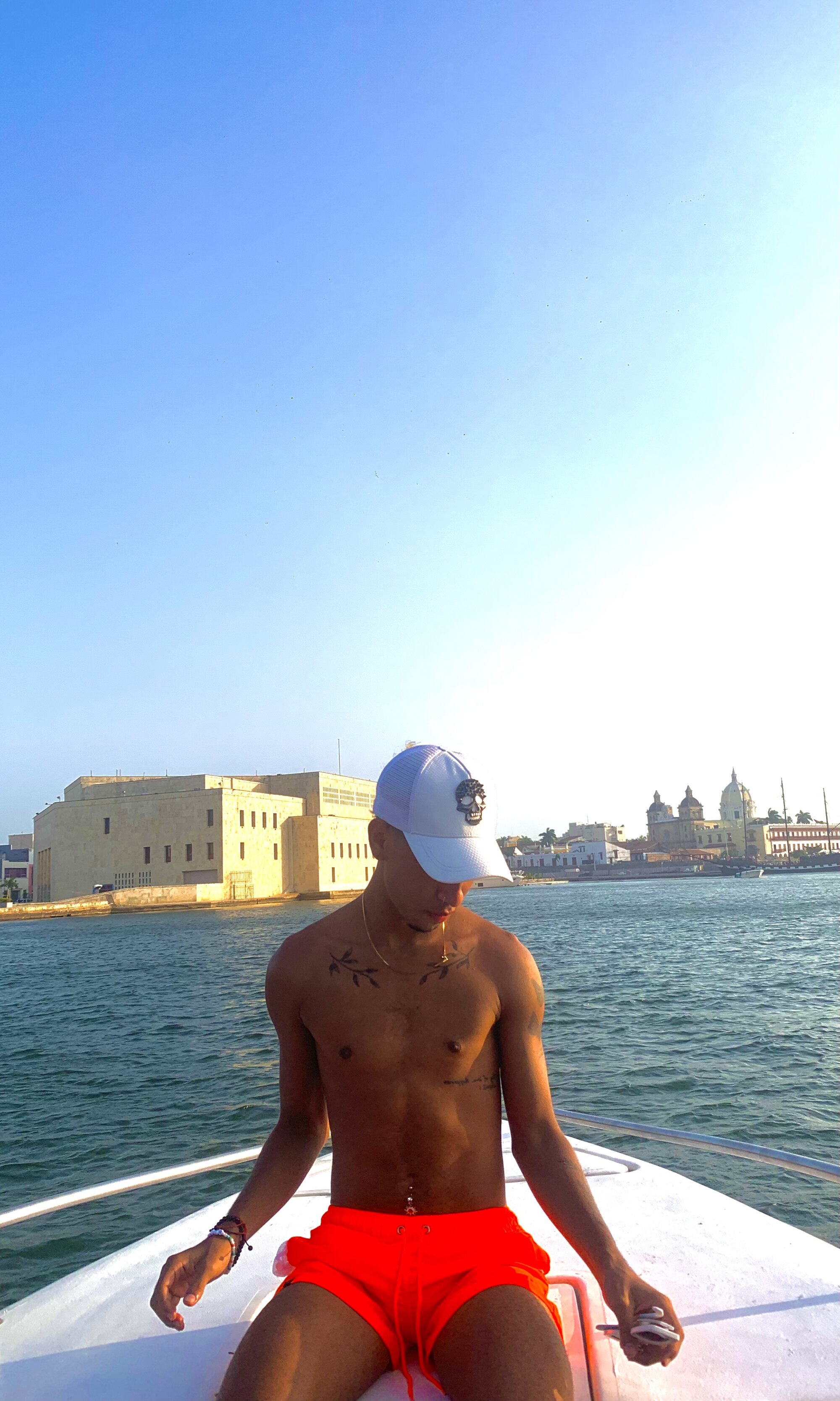 Taryk_hot
