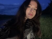 Diana_Stor's Offline Chat Room