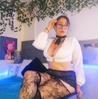 lonely_shewolf's Live Webcam Show