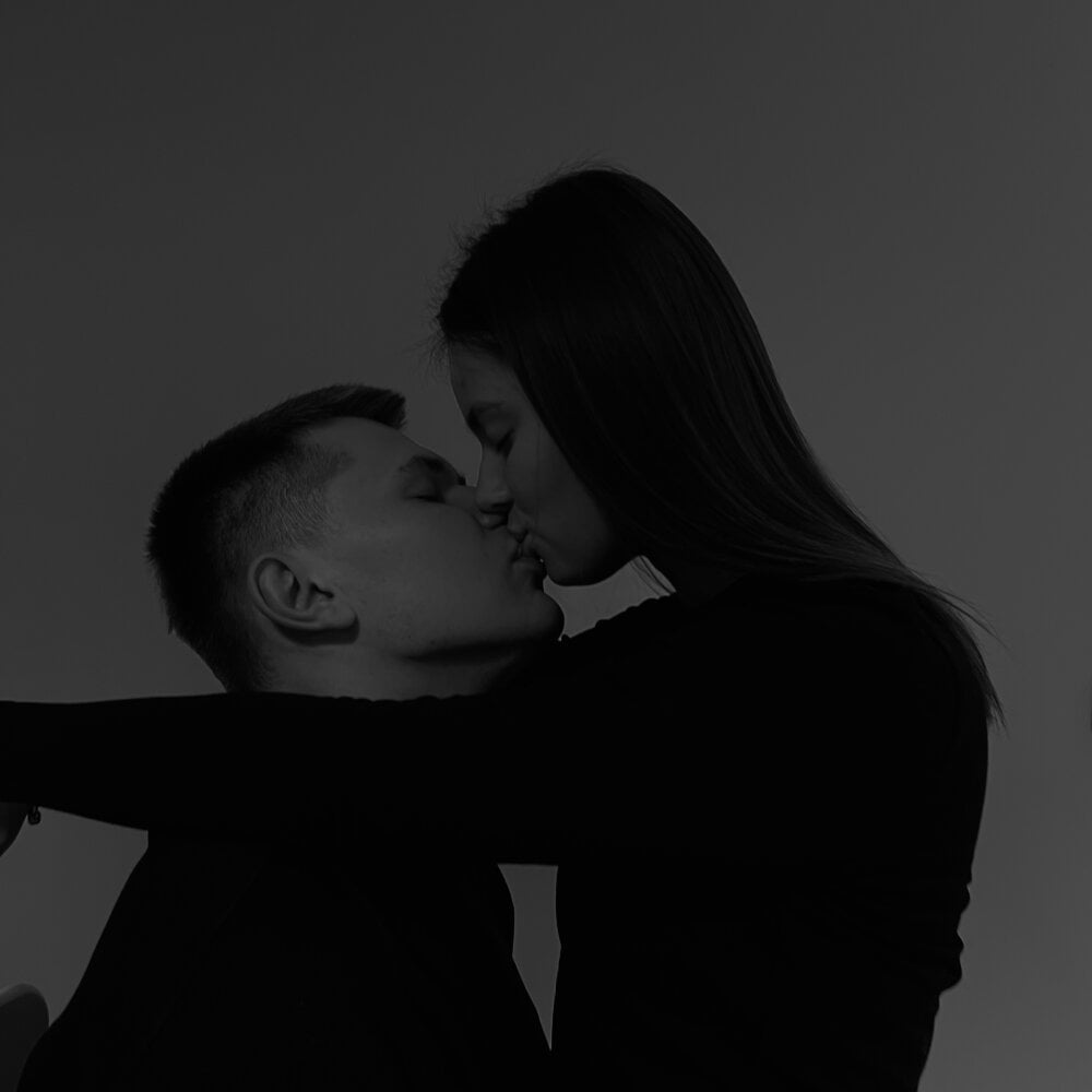 Live sex webcam photo for crazycats_ #289975629