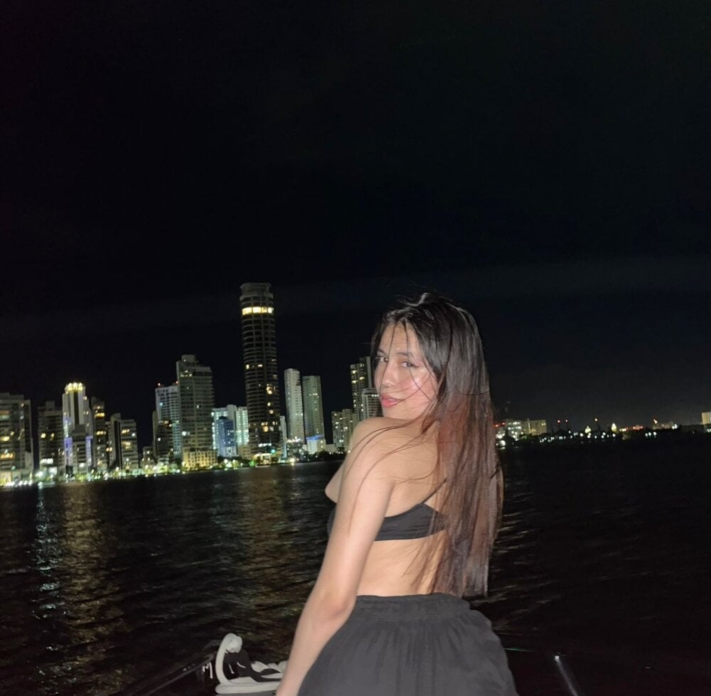 livesexasiancams.com georgina__sweet livesex profile in probably next door cams