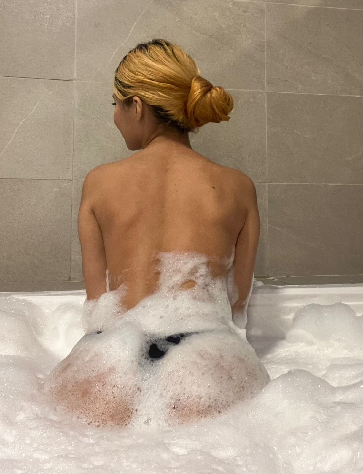 mia_skinny__