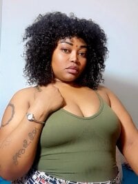 Bigassjuicy25's webcam live show