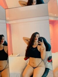 TATILARSON1's webcam live show