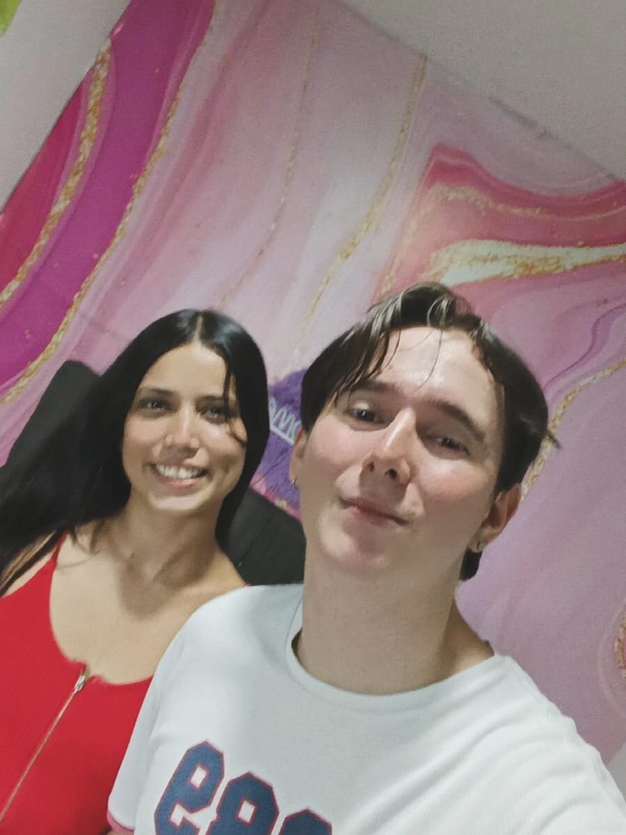 redxy_and_aron from stripchat