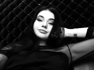 CHRISTINA_LEE Free Live Webcam Show & XXX Chat | xHamsterLive