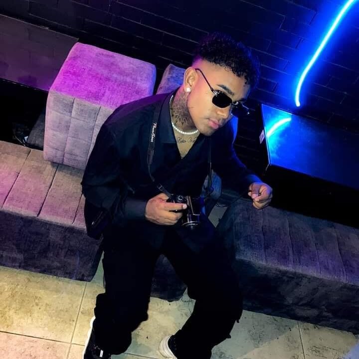 crezy_02 from stripchat