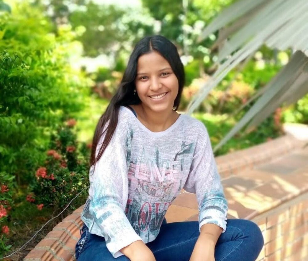 cheapadultsexcams.com pervertt_suseth livesex profile in french cams