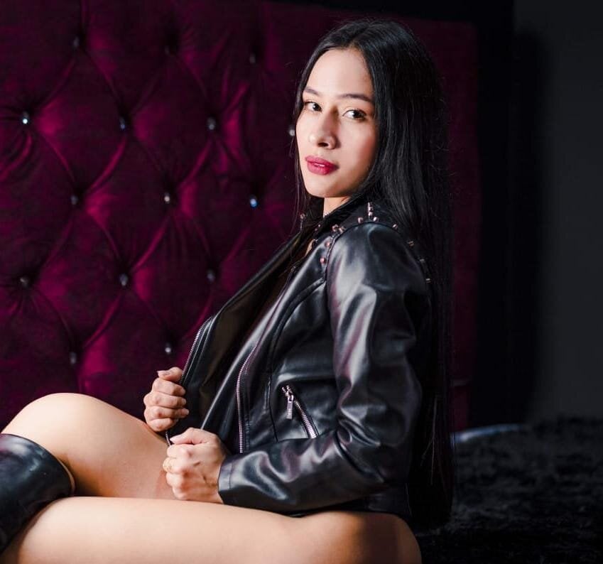 Marce0 live cam model at StripChat