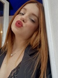 MileenaFreesia's Offline Chat Room