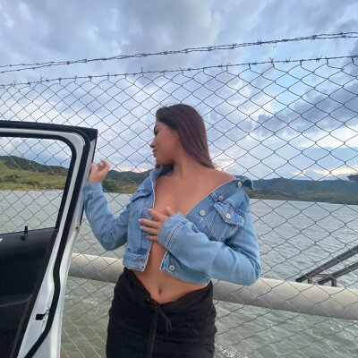 QUEENISABEL_II_ ♓ chatroom