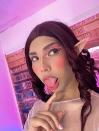 nina_riccardi's webcam live show