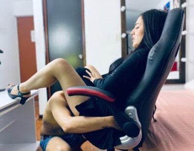 ParisAndDaniel Avatar