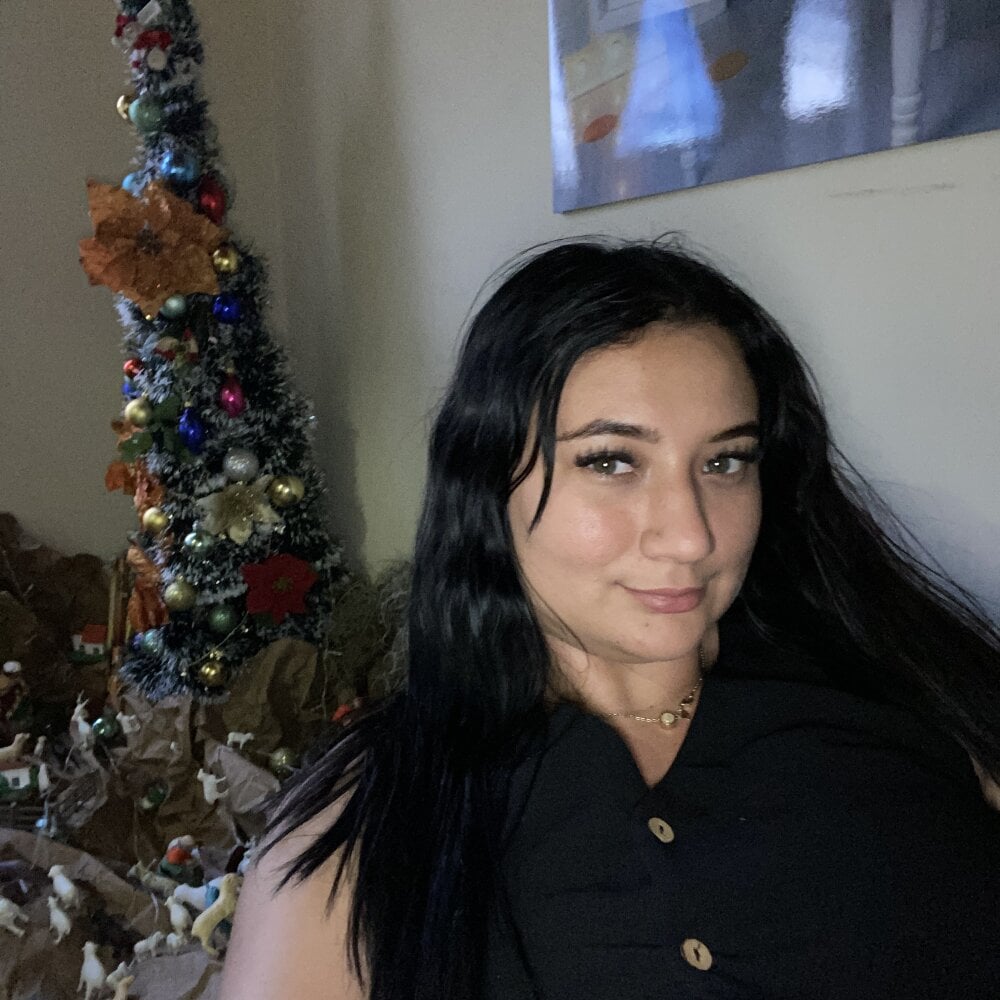 sexcam-girls.com caroolinefoxx livesex profile in the-matriarchs-realm cams