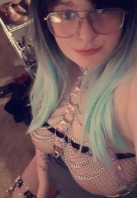 BanaXMae's Offline Chat Room