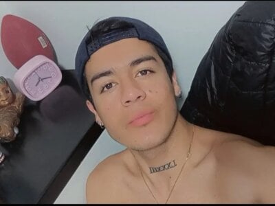 Eliot_matiias - Stripchat Couple 