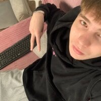 innocent_sin_'s Offline Chat Room