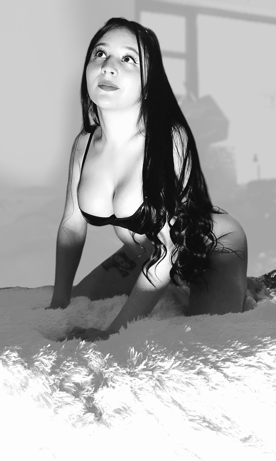 Live sex webcam photo for emily_foxxxii #290349697