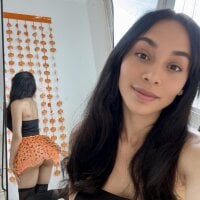 theyoungallice's webcam live show