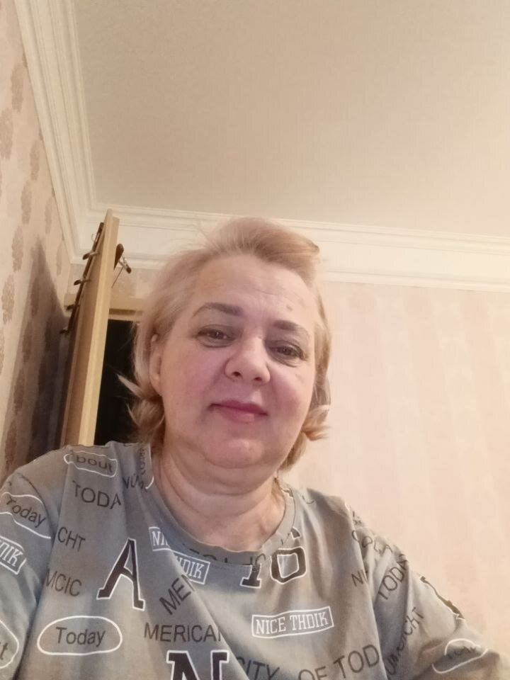 AlmaGold47's Offline XXX Chat