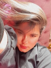 Caamila_a's Offline Chat Room
