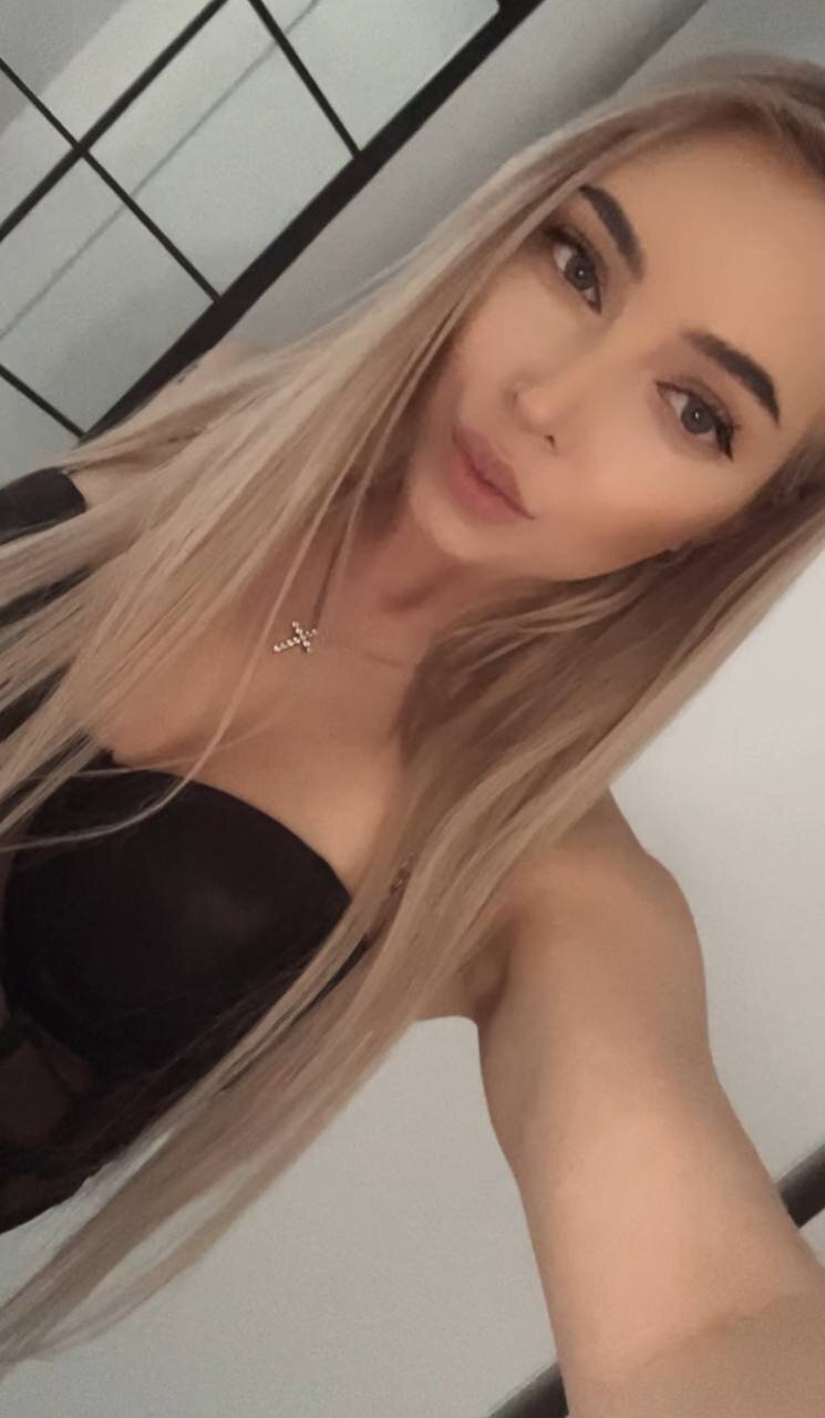 Elina_Peach