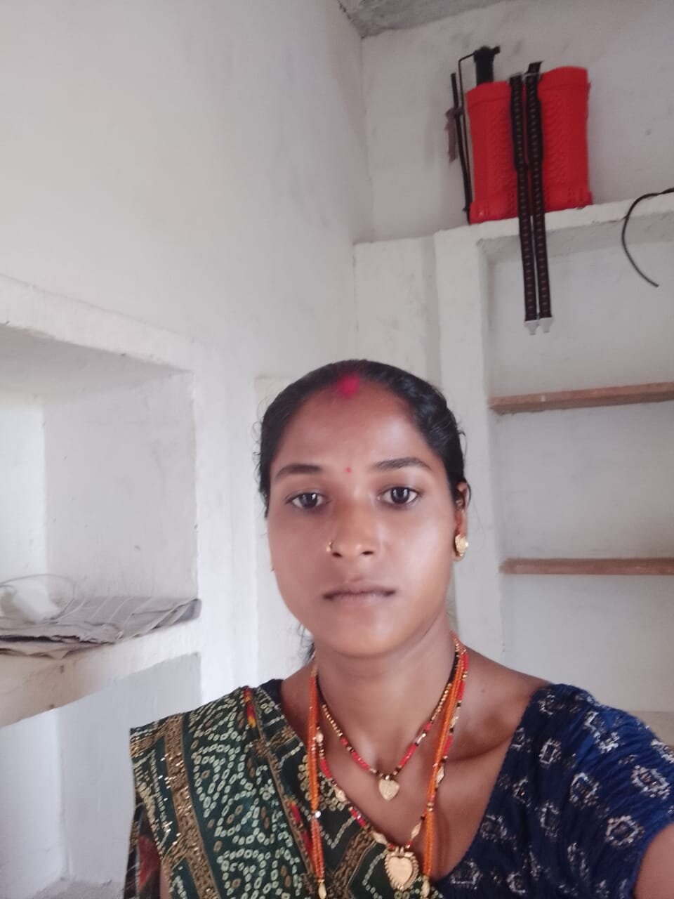 Hot_reshmaji