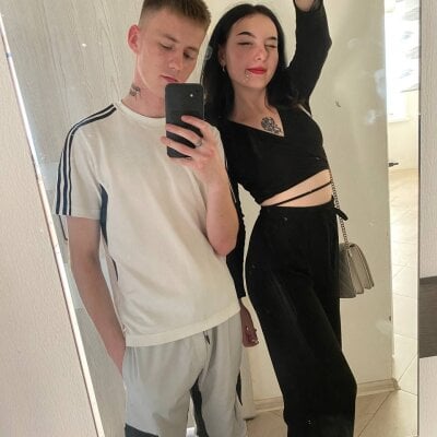 Horny_Coup1ee 🛀 free live chat
