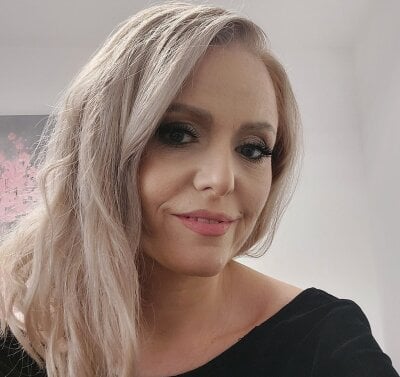 MissJasmine_ Female Newblondes Cam Adult