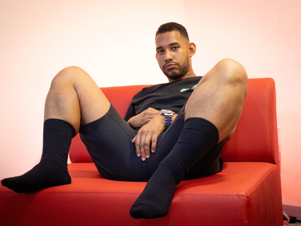 MARCOS_300's Offline Chat Room