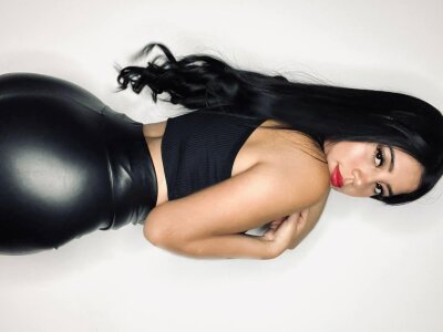 isabella44 🦂 naked cam