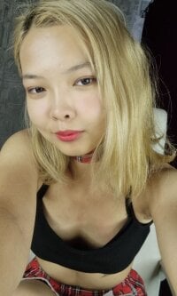 maileen_so's Offline Chat Room