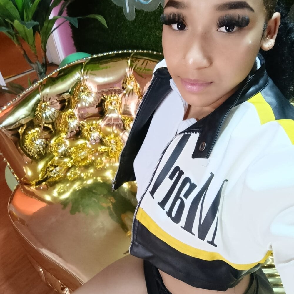 khelani_t profile