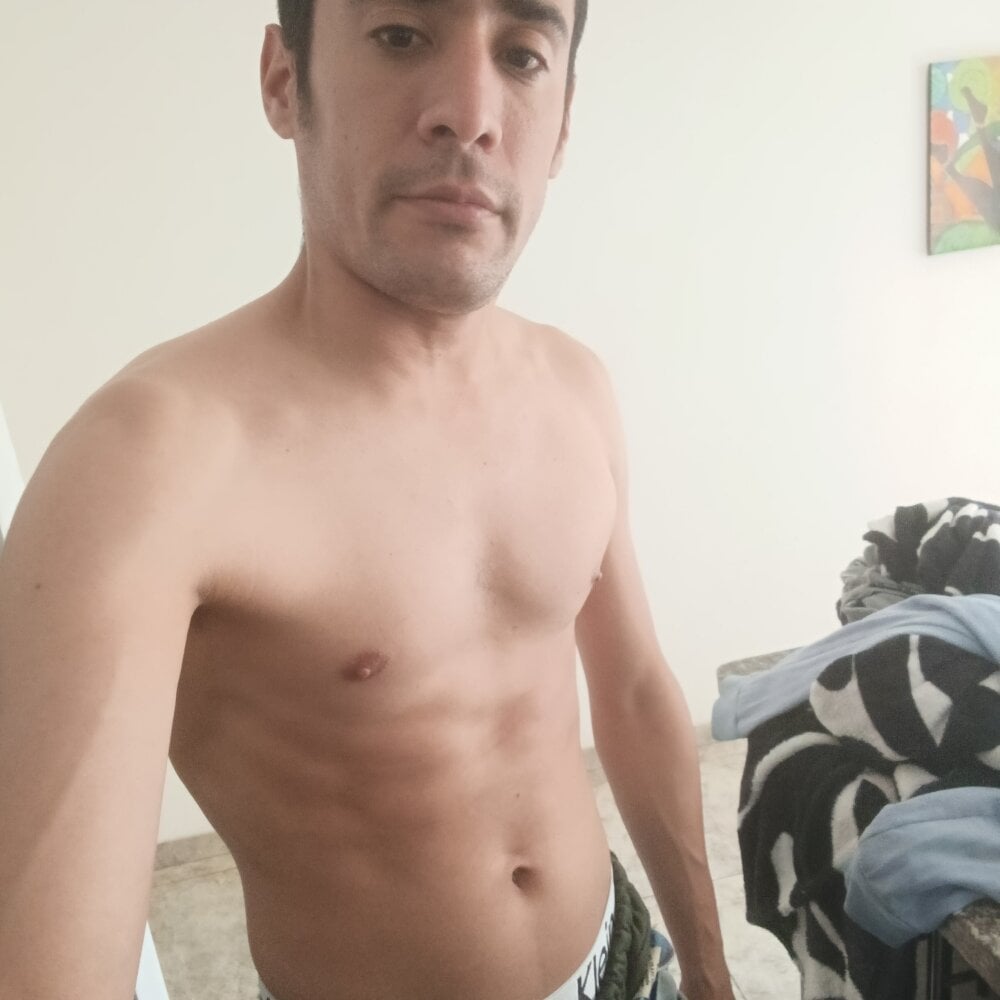 vicenmiguel from stripchat