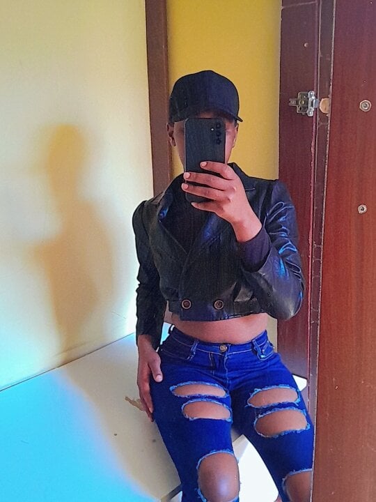 Pretty_Shiz profile