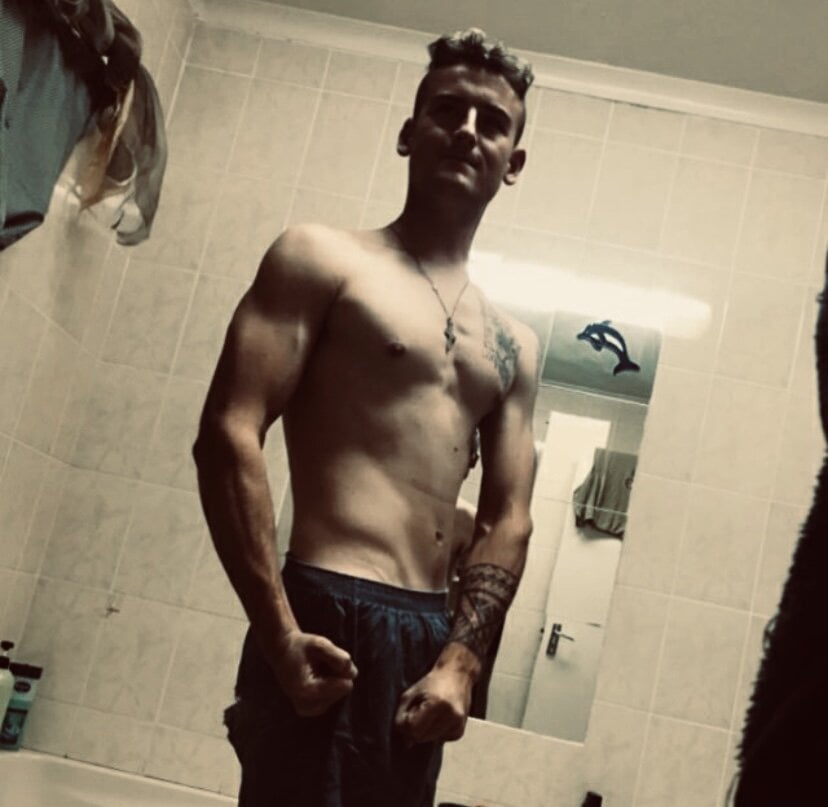 festivewolf225 from stripchat