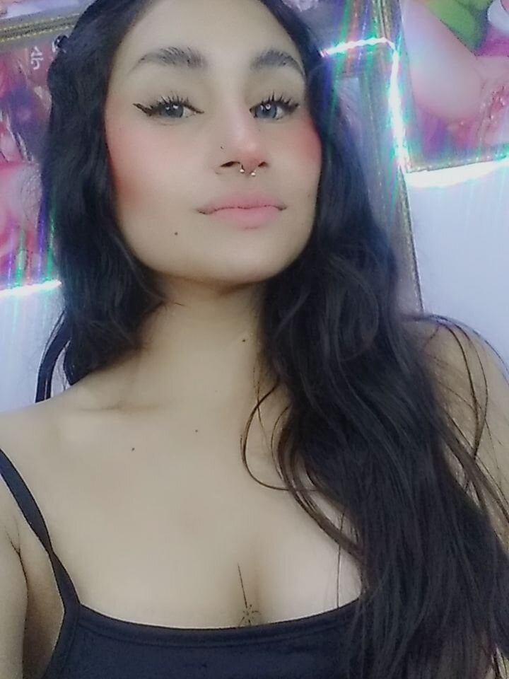 amateursex-livecam.com akane_hot_ livesex profile in caucasian cams