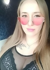 Haily_Sweet's Offline Chat Room