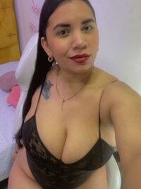 LorenaMendonza's webcam live show