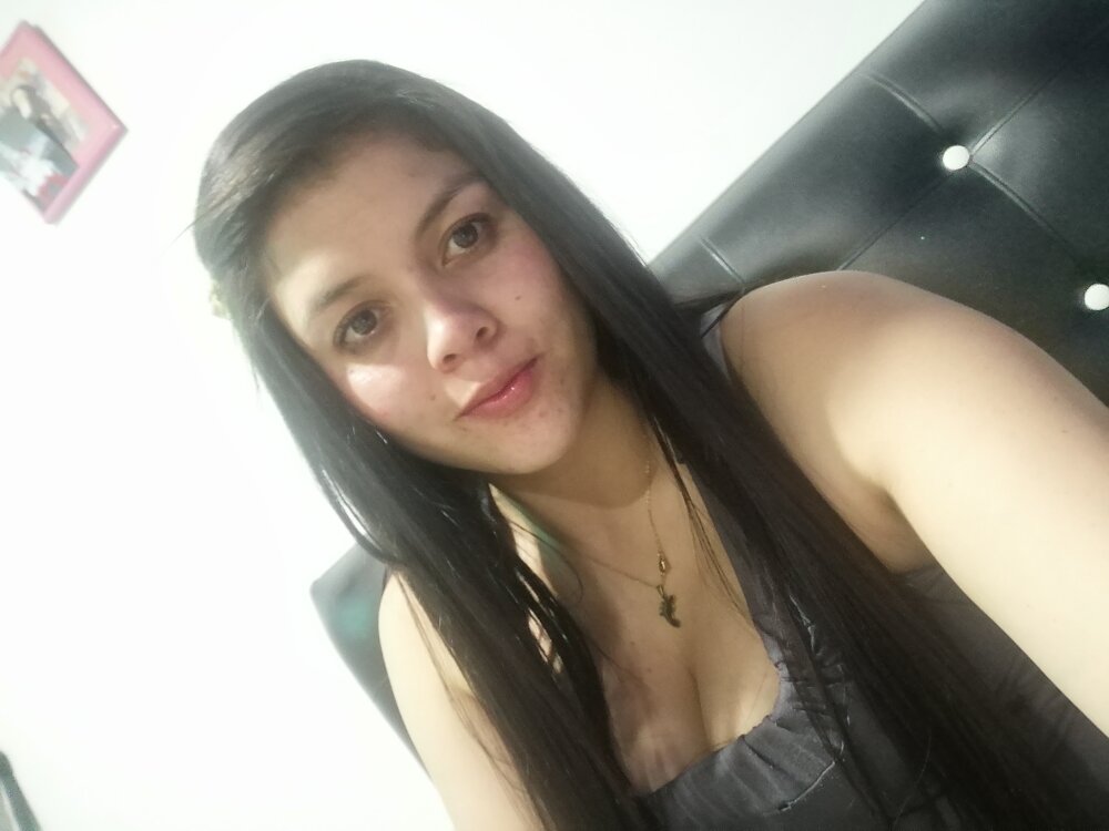 octubre_gr's Offline XXX Chat