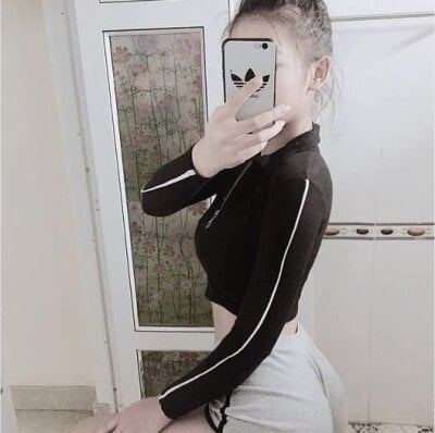 Angela_loveee - young