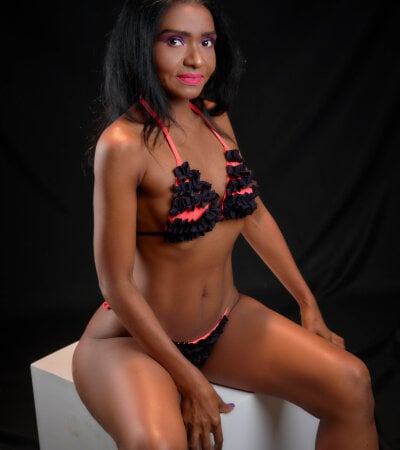 Genesis_Sandoval Female Oilshow Striptease Cam