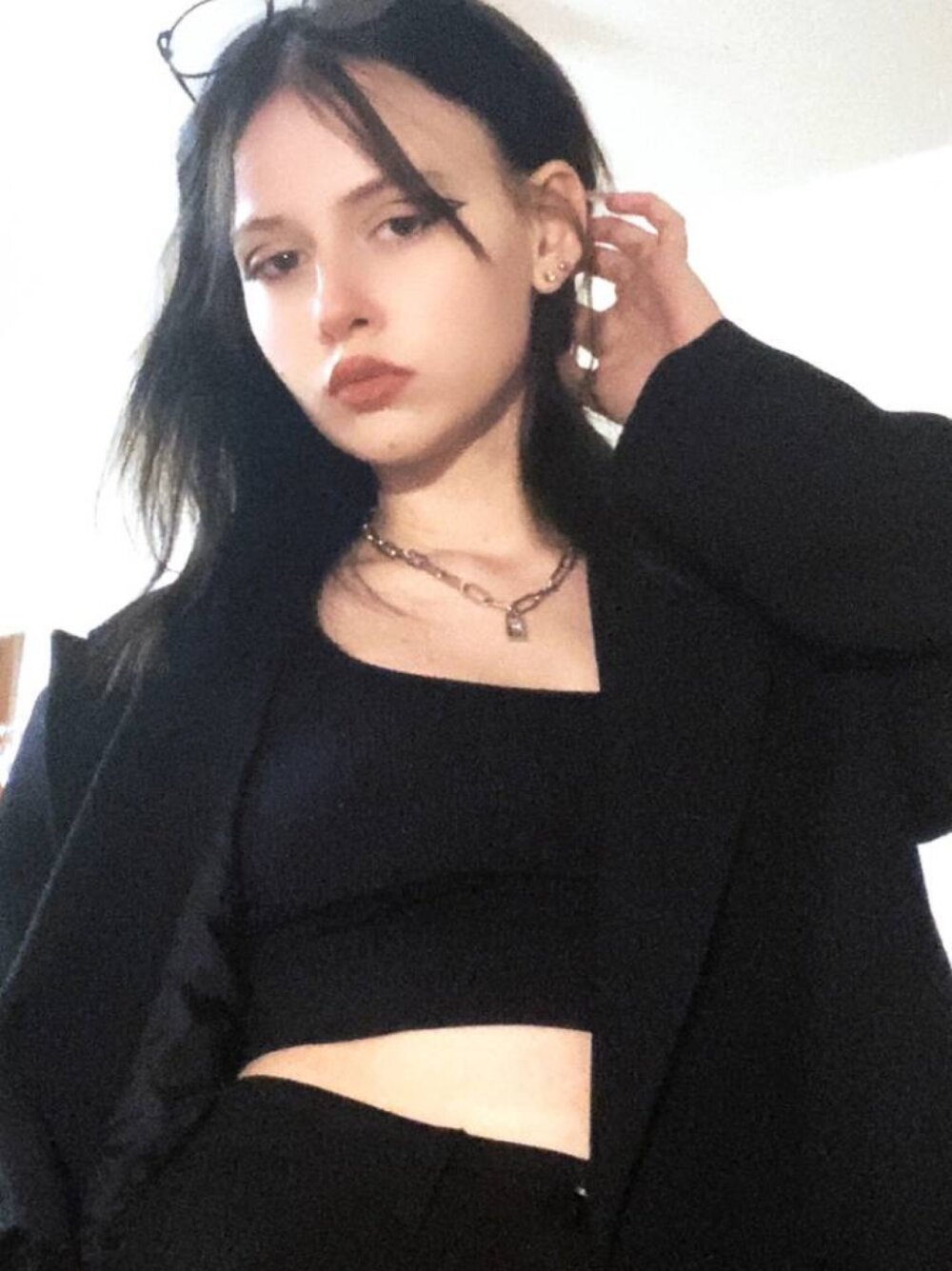 livesex.fan sara_hillson livesex profile in you-are-in-heaven-honey cams