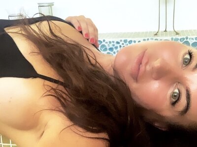 Charlieinparadise 🧖 stream